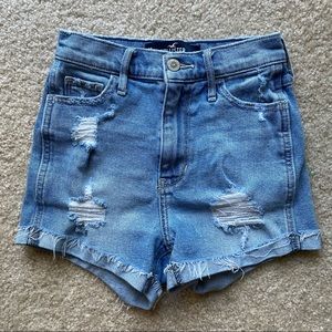 Hollister | Light Wash Ultra High-Rise Short-Short